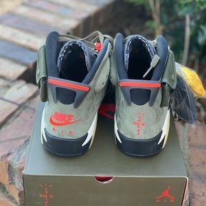 Travis Scott x Air Jordan 6 Retro Sneakers | Men's | Olive Green